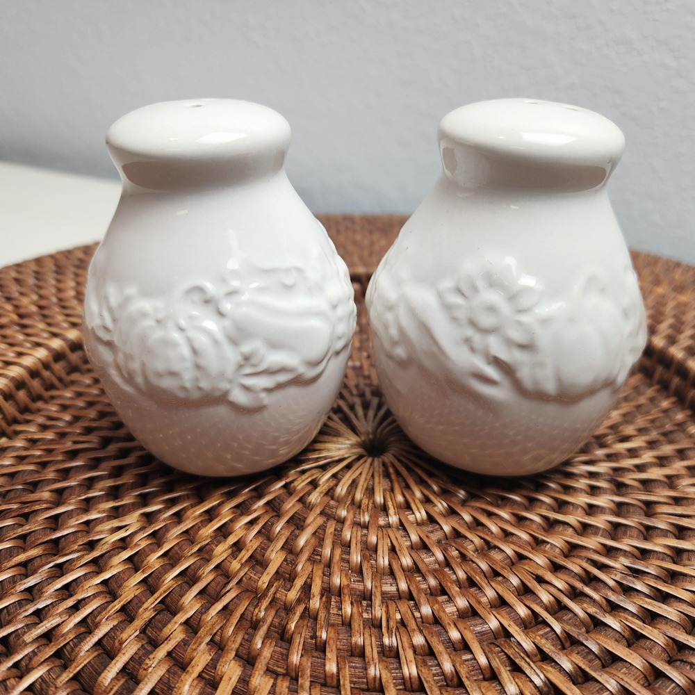 Vintage Autumn White Salt & Pepper Shakers, Sunflower, Pumpkins, Gourds,‎ Fruit!